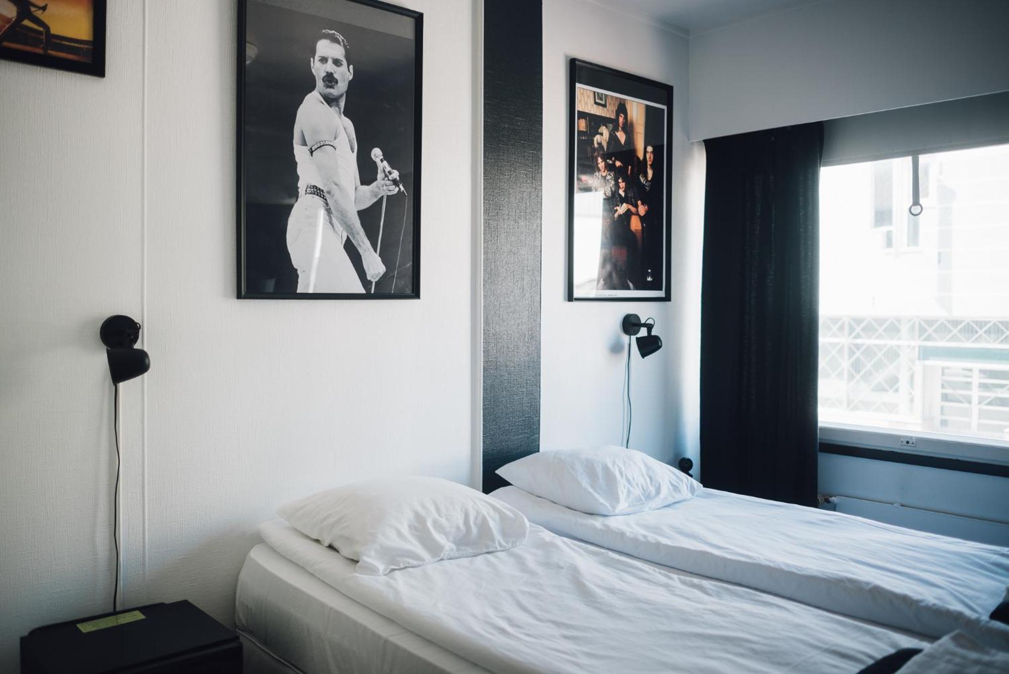 Rock Hotel Salo Salo  Bagian luar foto